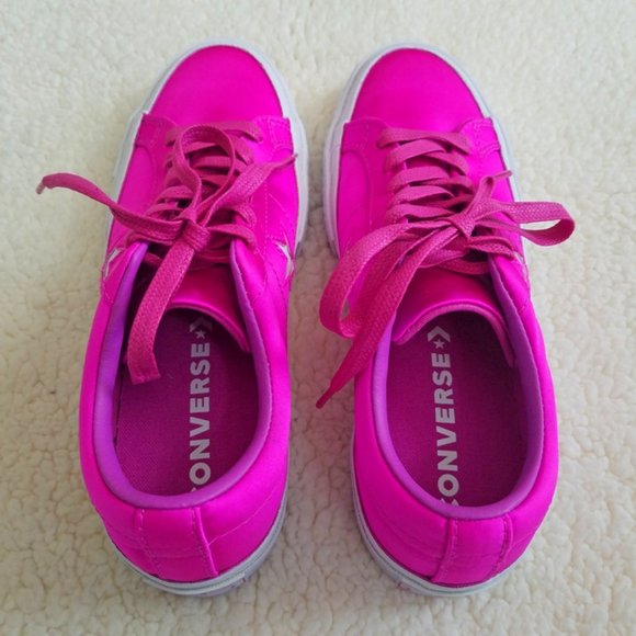 NWOT Converse Chuck Taylor All Star Lace-Up Sneakers - Picture 4 of 6